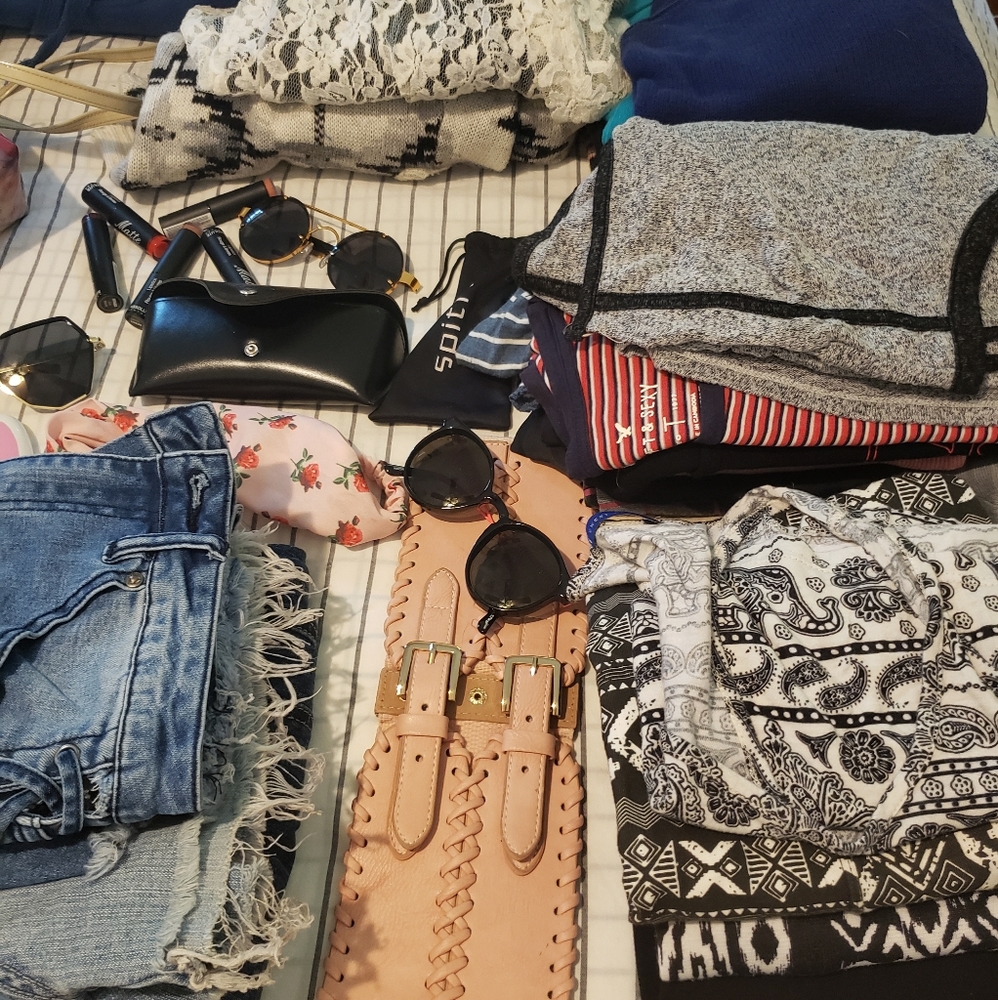 Mystery Clothing Box 5lb